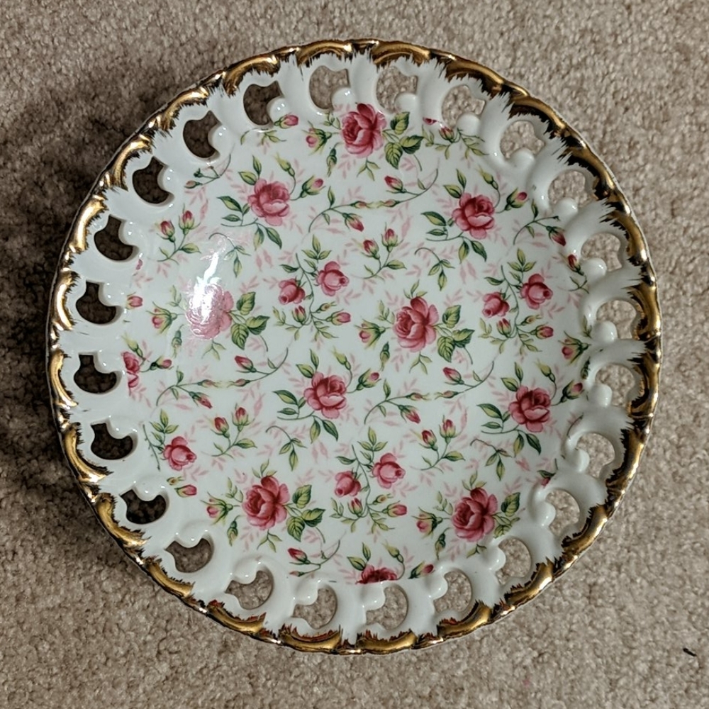 Vintage serving dish/ candy dish